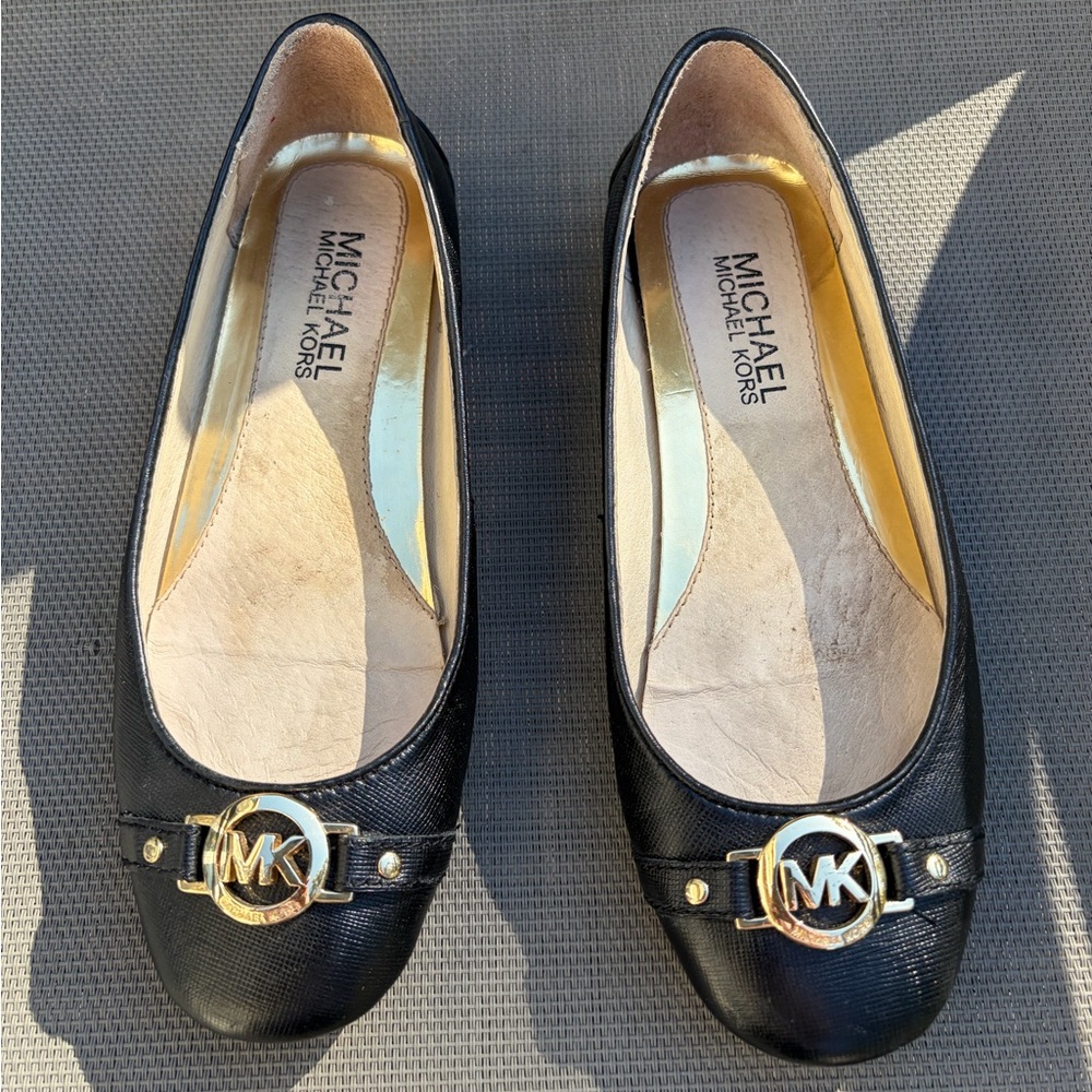 Michael Kors Black Flats with Gold Accents - Size 4